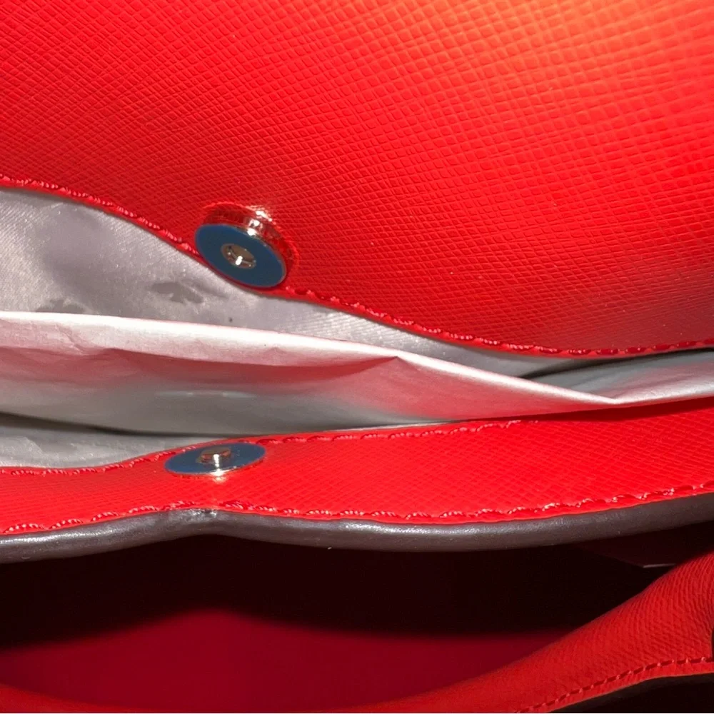 Leather & Detachable Strap (NWT) - Picture 9 of 11